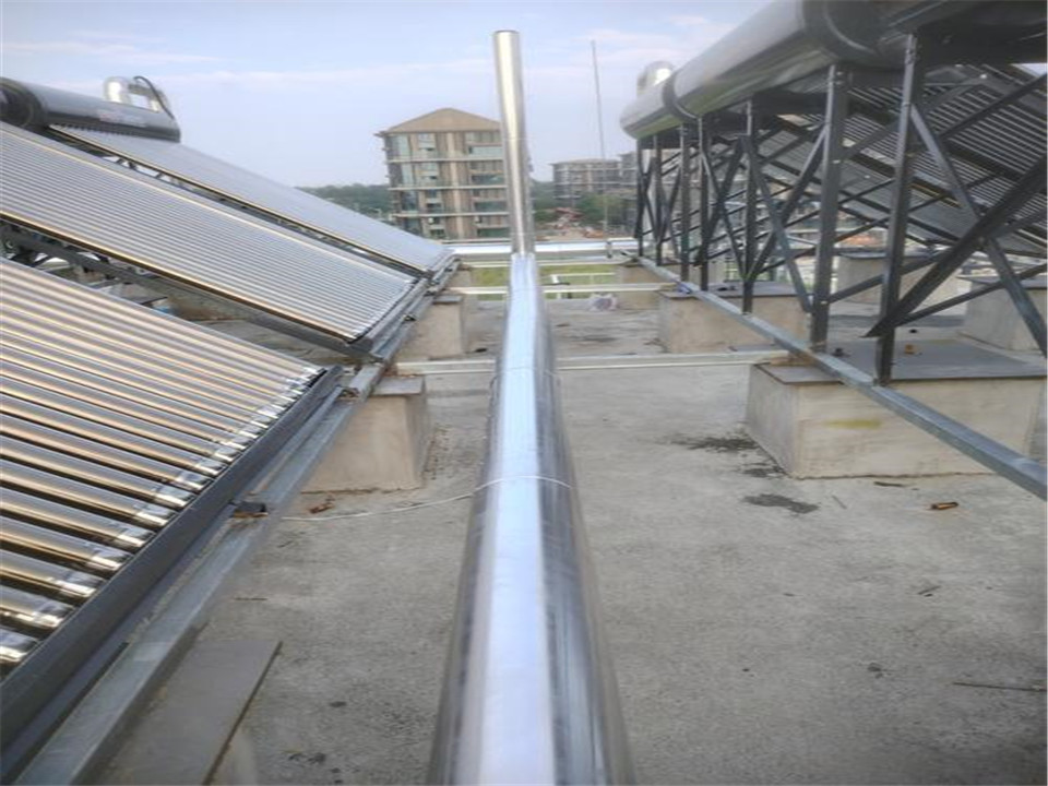 太陽能熱水管橡塑管施工