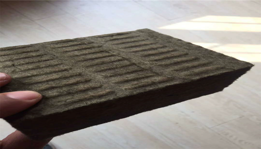 黑色防火巖棉板