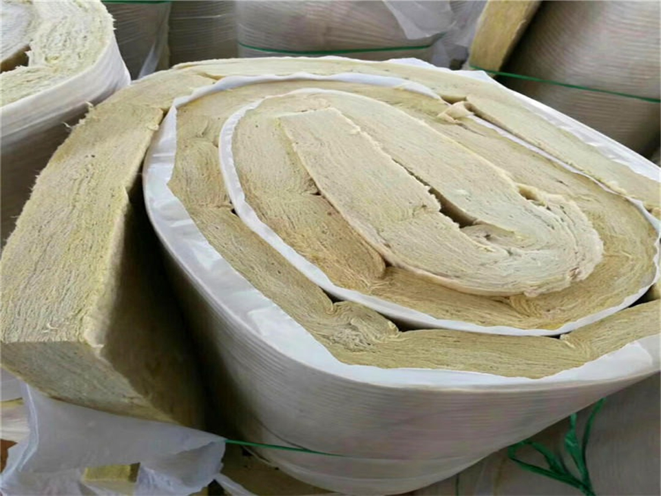 鋼絲網(wǎng)巖棉縫氈