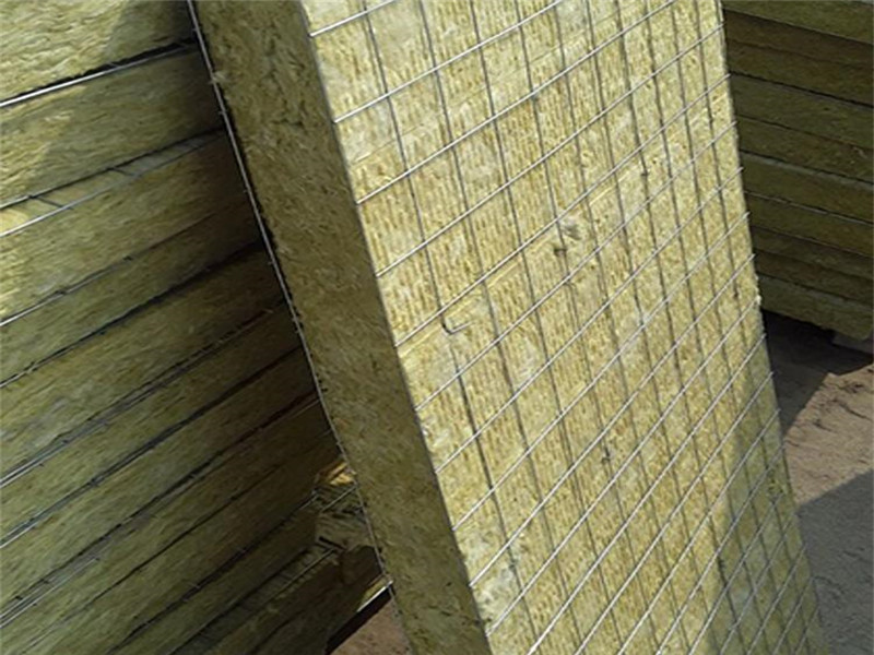 鋼網(wǎng)插絲巖棉板