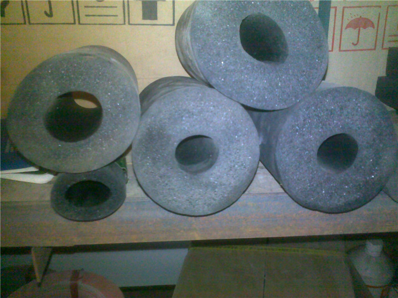 布林橡塑保溫管和pe保溫管 布林橡塑保溫管和pe保溫管